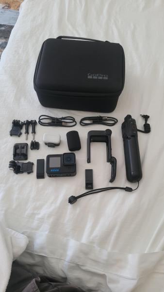 VENDO O CAMBIO POR REPLICA "GOPRO HERO BLACK 11 CREATOR EDITION"