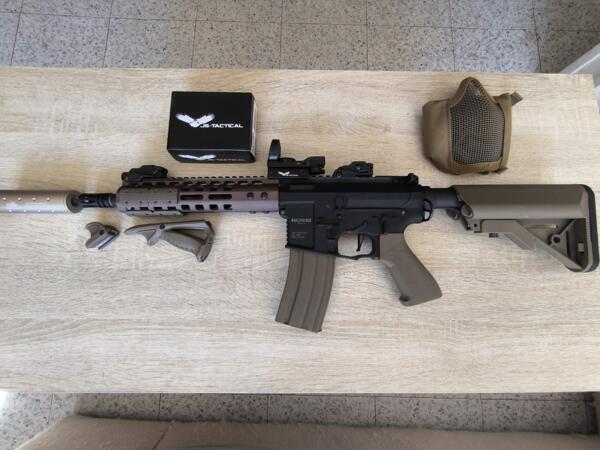 Rossi Sentinel Epsilon + Mejora goma Maple Leaf + Red Dot + Accesorios — Lote completo